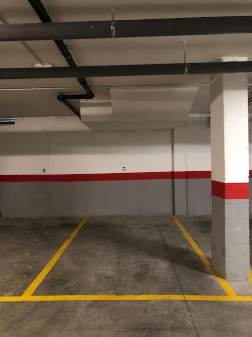 Luminoso Con Garaje En El Centro Apartamento